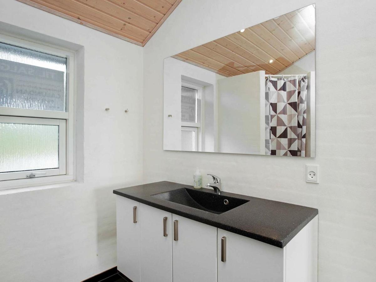 8 Person Holiday Home In Jerup Экстерьер фото